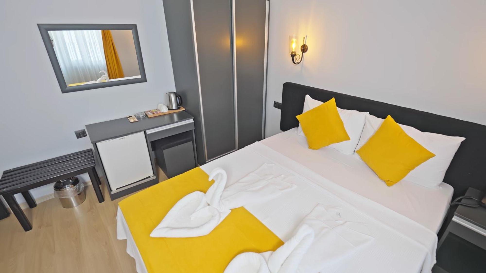 Yasemin Hotel Фетие Екстериор снимка