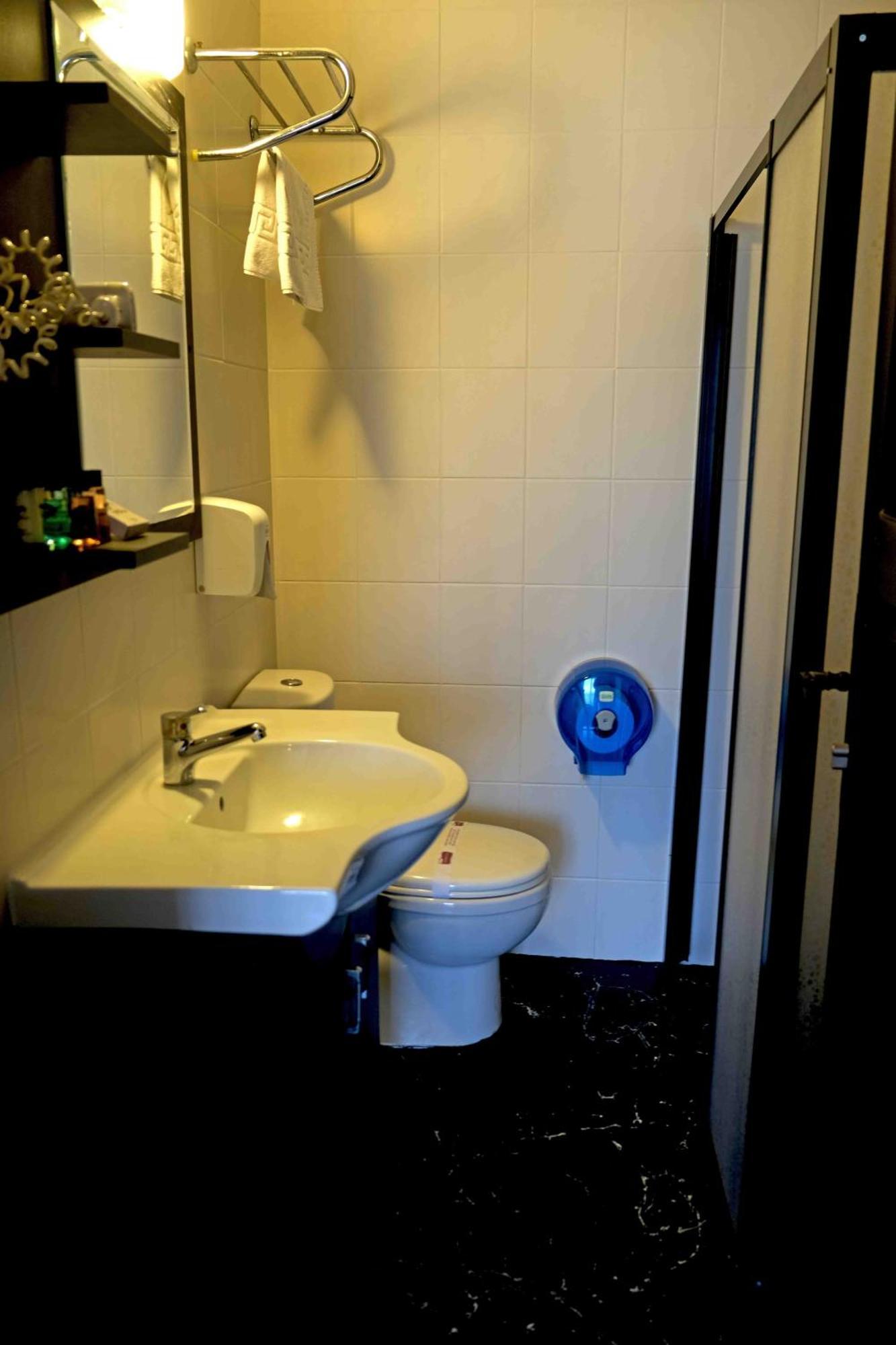 Yasemin Hotel Фетие Екстериор снимка