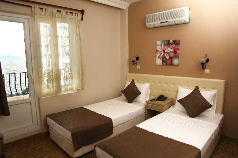 Yasemin Hotel Фетие Екстериор снимка